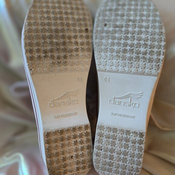 Dansko Veda Sneakers - Size 41 (US 10.5) EUC - Red and White shoes - Picture 9 of 10